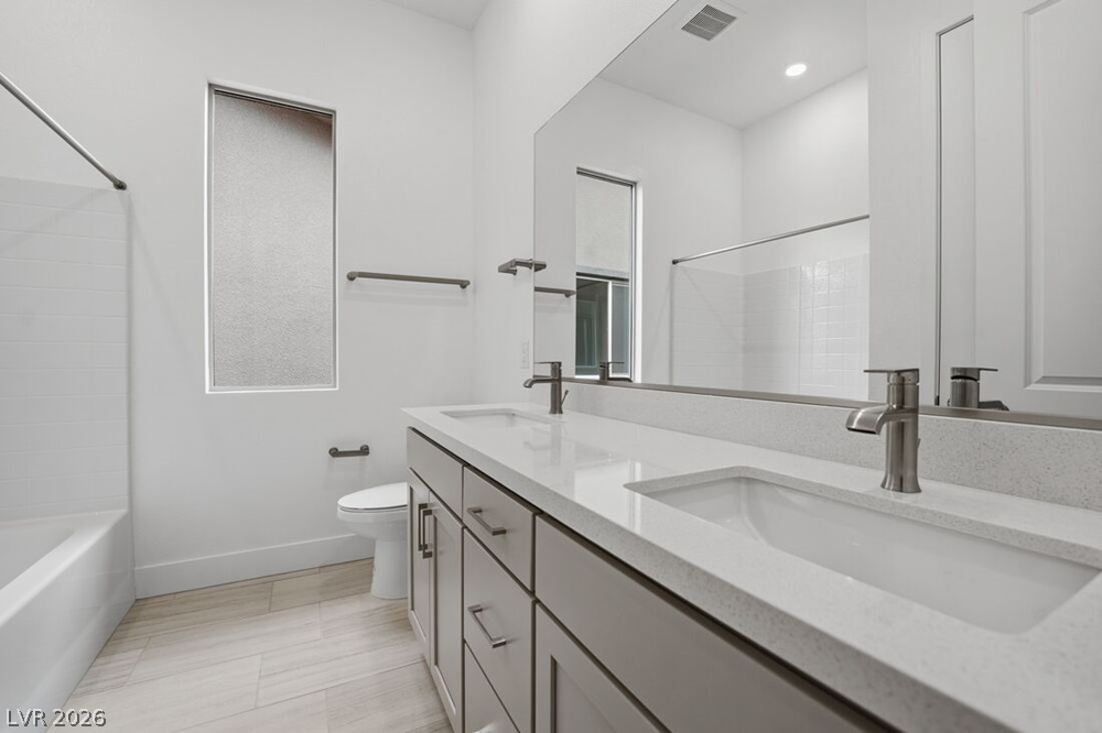372 Tigullio Avenue Property Photo 26