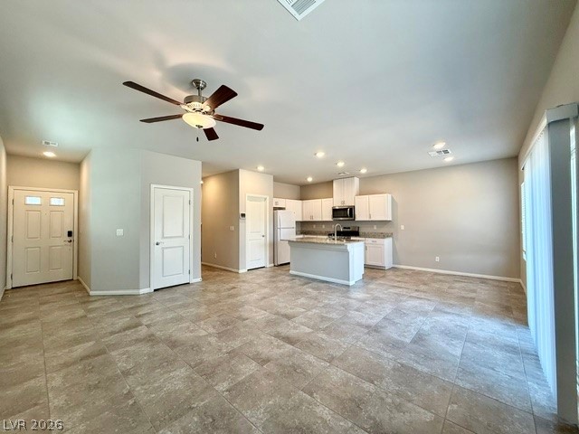 7606 Red Plumeria Avenue Property Photo 3