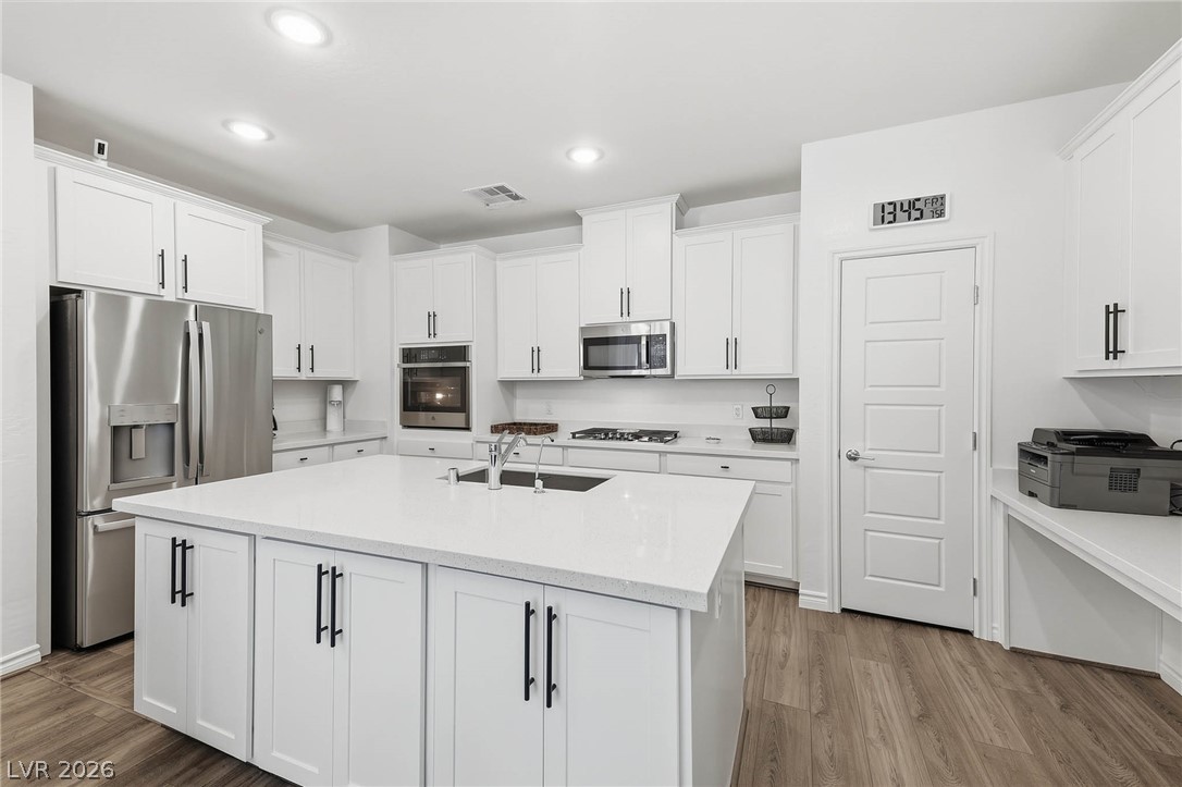 2555 Hampton Road 7203 Property Photo 16