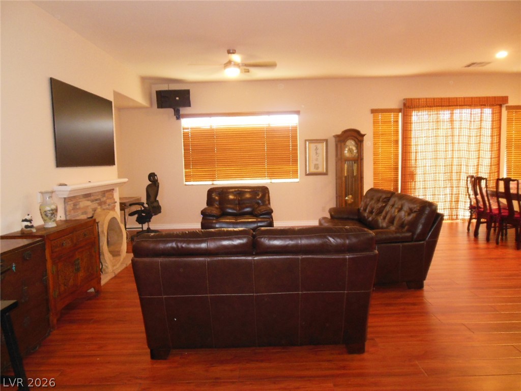9865 Masterpiece Drive Property Photo 7