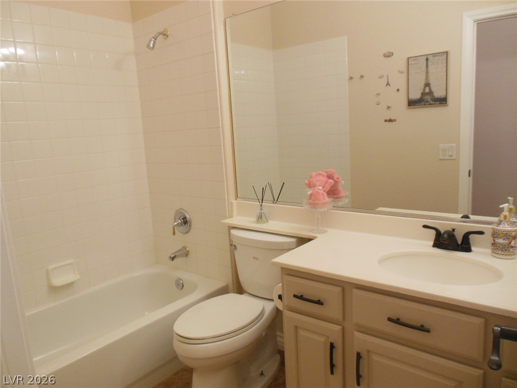 9865 Masterpiece Drive Property Photo 22