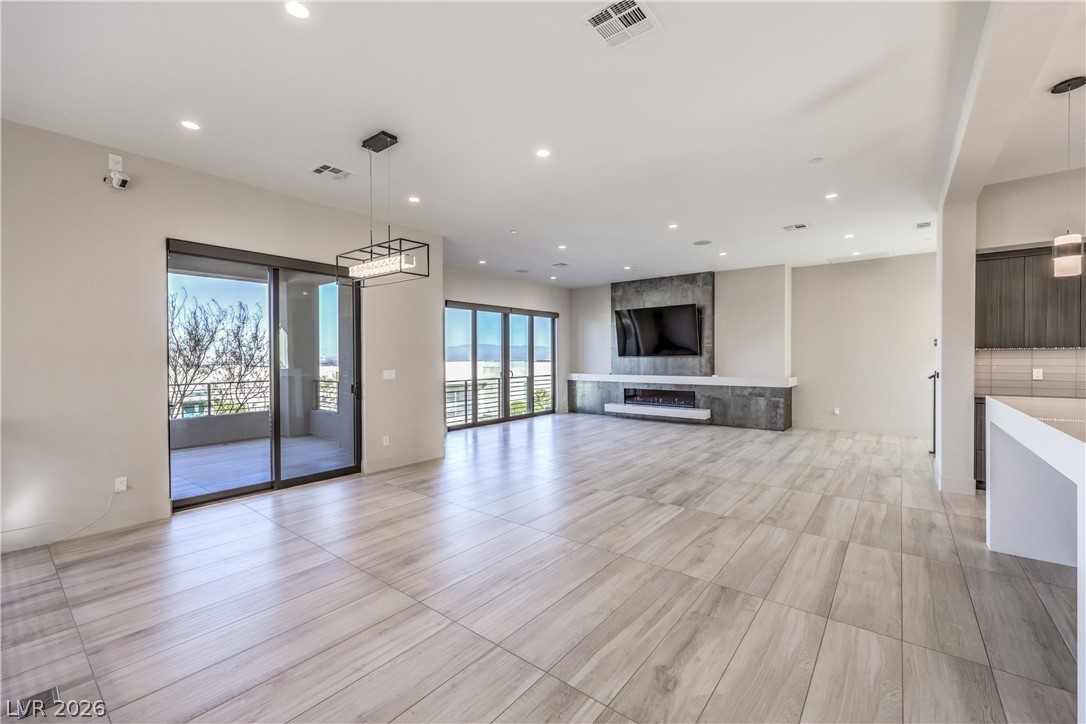 422 Tranquil Peak Court Property Photo 10