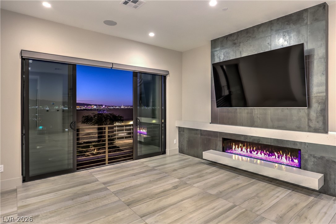 422 Tranquil Peak Court Property Photo 15