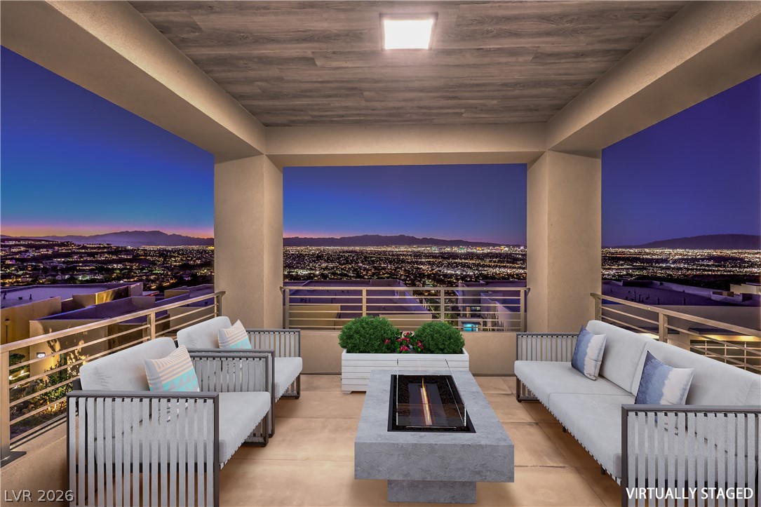 422 Tranquil Peak Court Property Photo 17