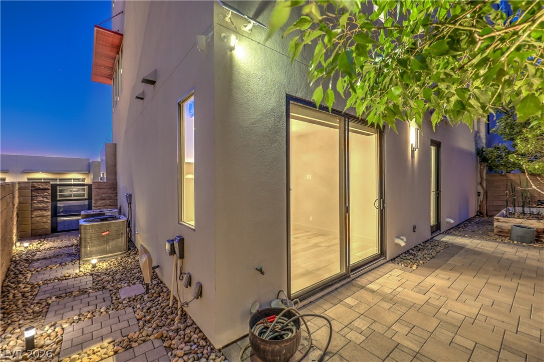 422 Tranquil Peak Court Property Photo 79