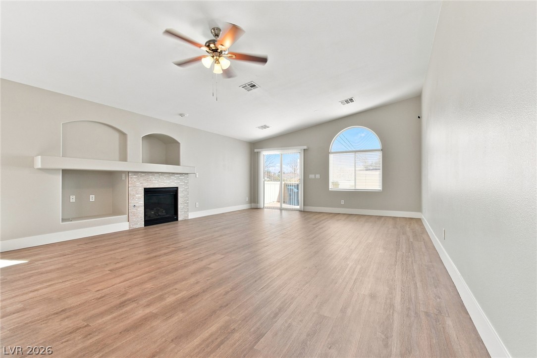 6059 Camden Cove Street Property Photo 5