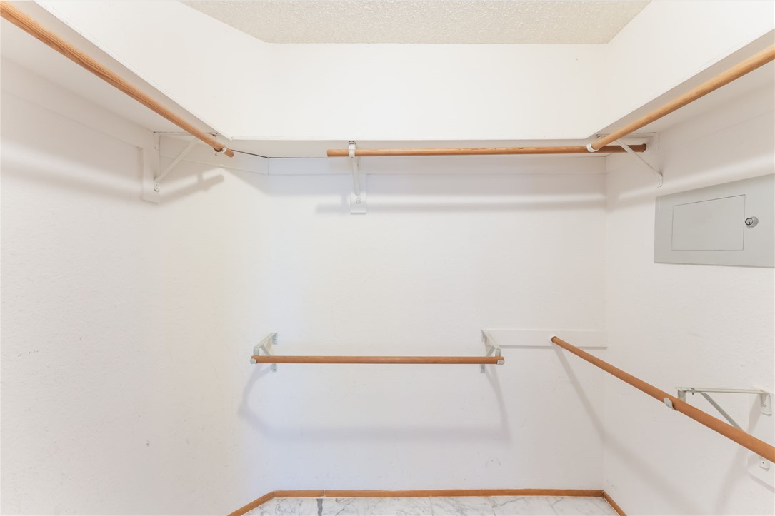 9109 Anchor Cove Court Property Photo 21