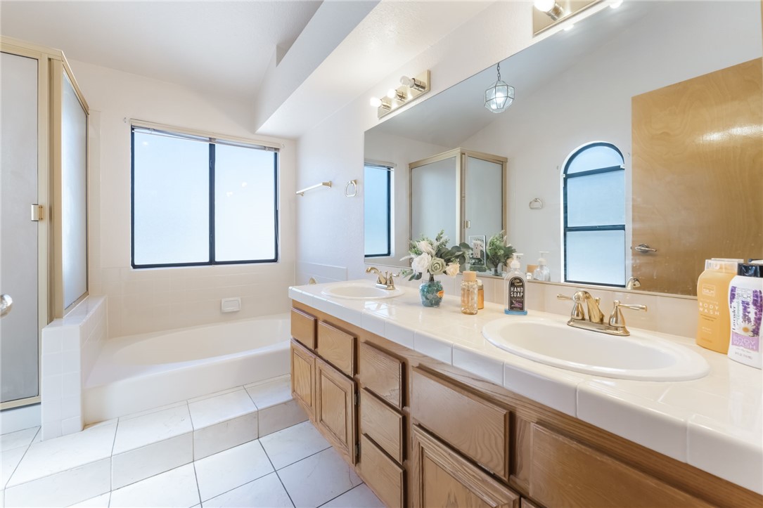 9109 Anchor Cove Court Property Photo 22