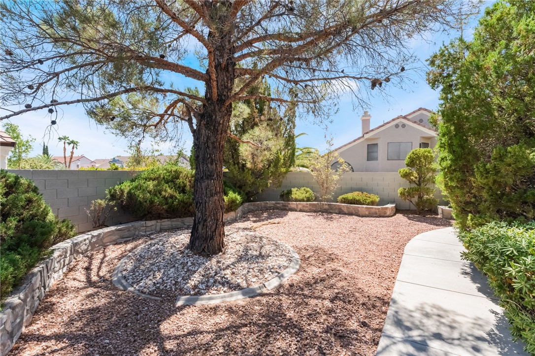 9109 Anchor Cove Court Property Photo 34