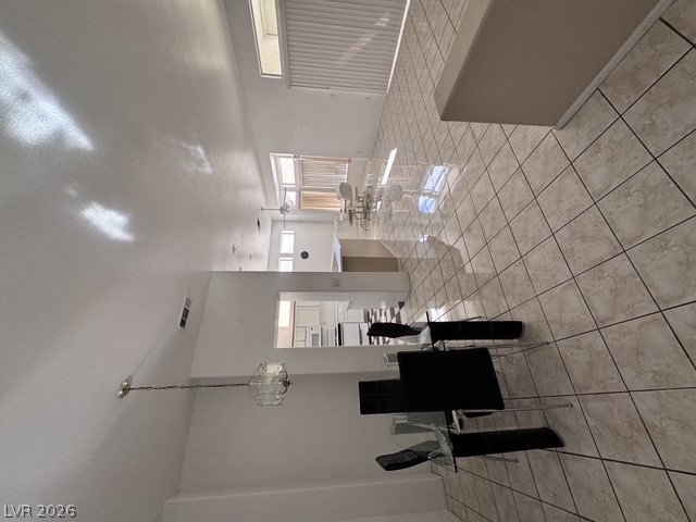 2625 Lotus Hill Drive Property Photo 4