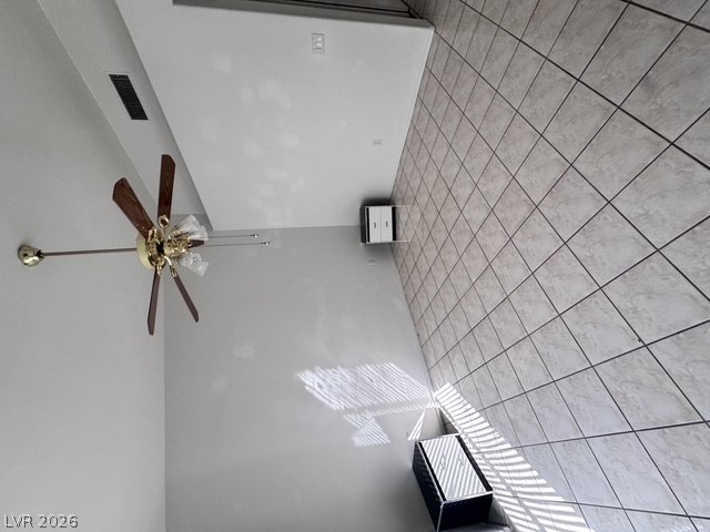 2625 Lotus Hill Drive Property Photo 7