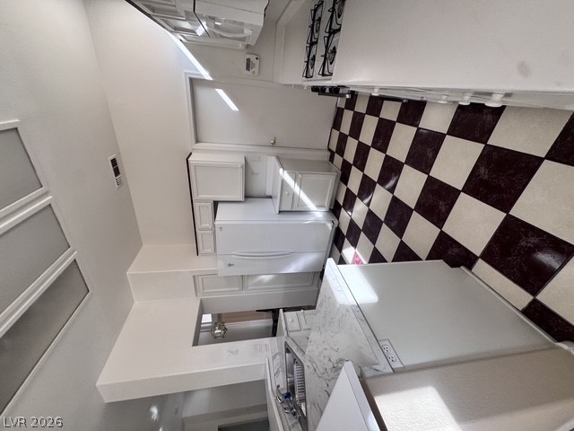 2625 Lotus Hill Drive Property Photo 13