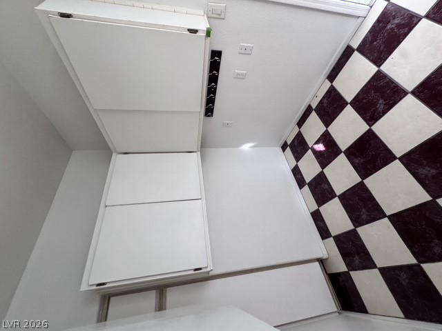 2625 Lotus Hill Drive Property Photo 14