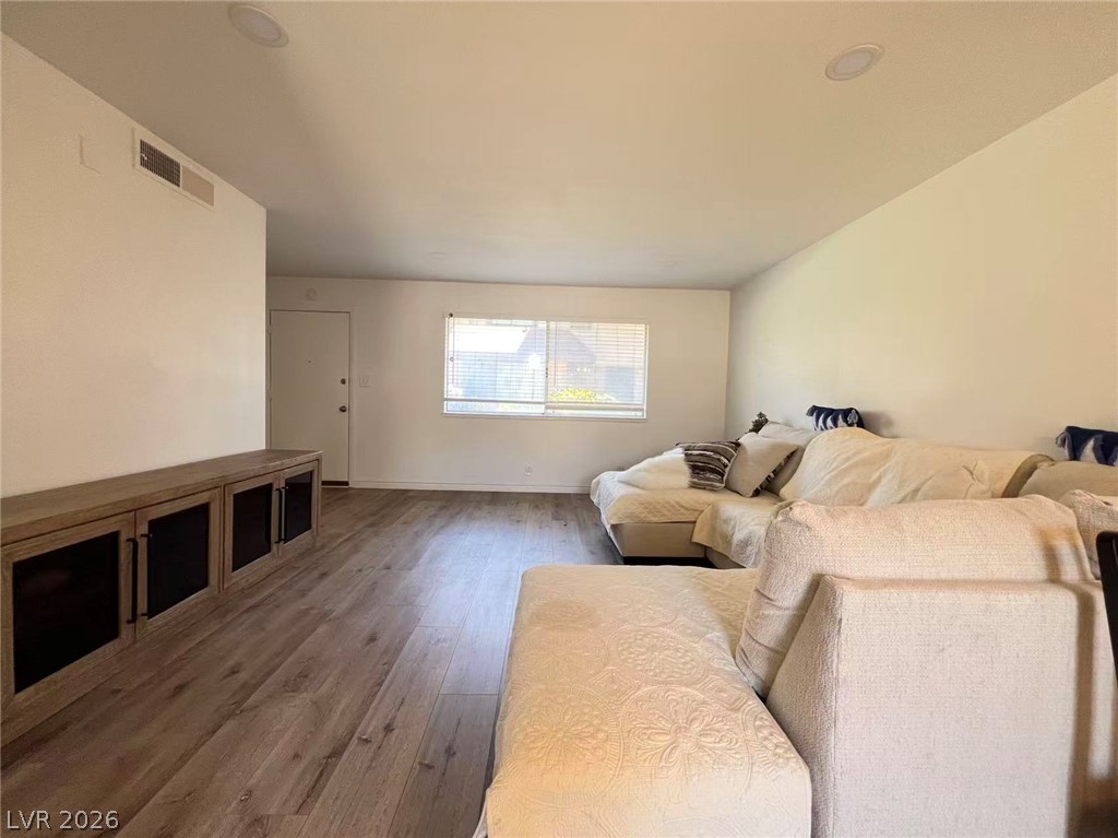 6223 Meadow View Lane Property Photo 3