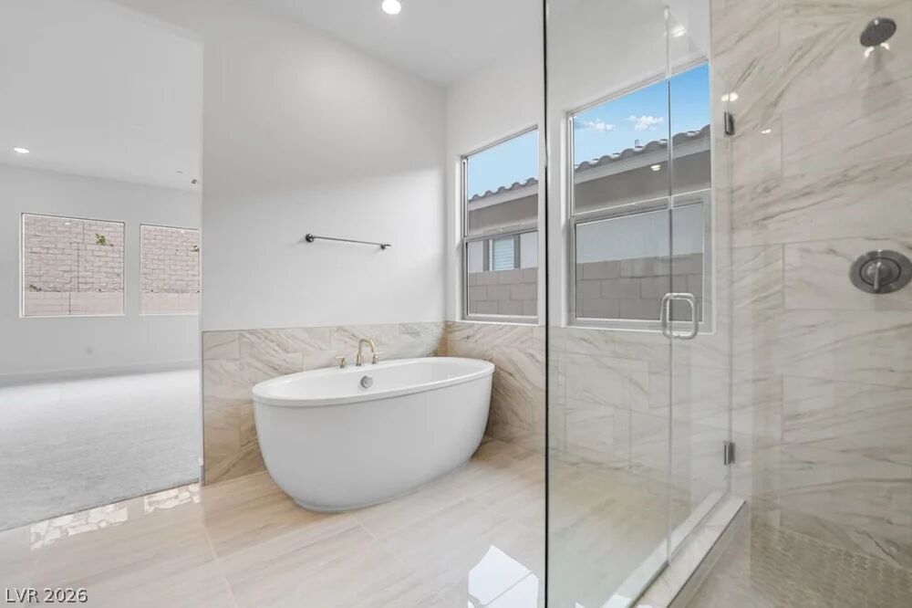 366 Tigullio Avenue Property Photo 5