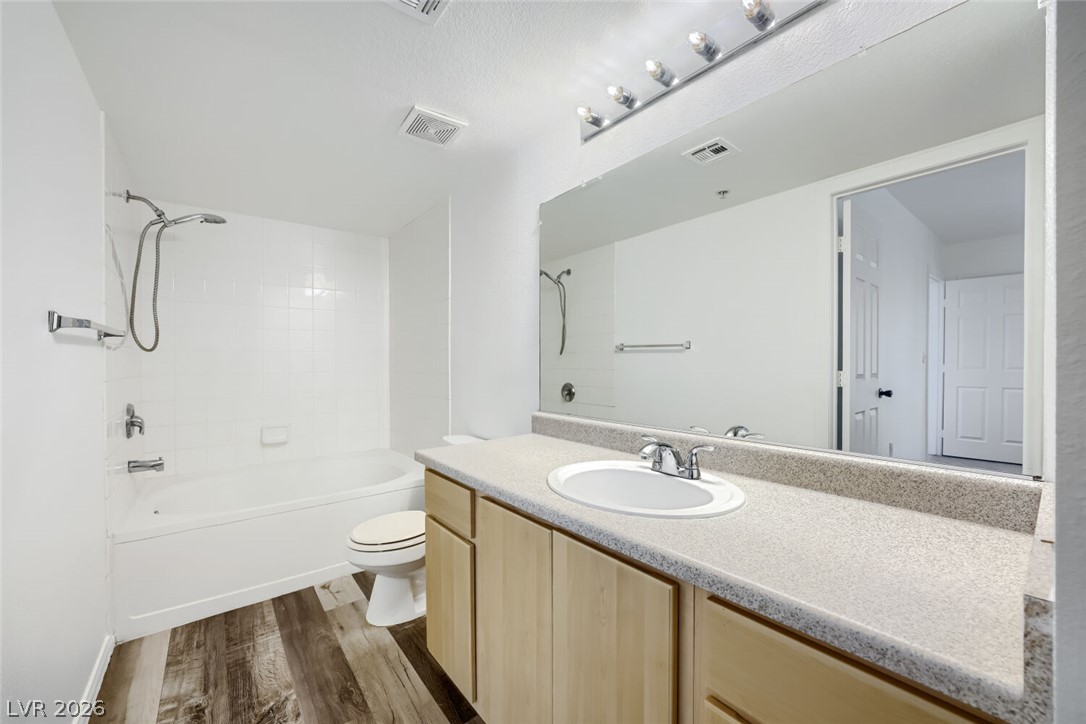 6955 North Durango Drive 3102 Property Photo 17