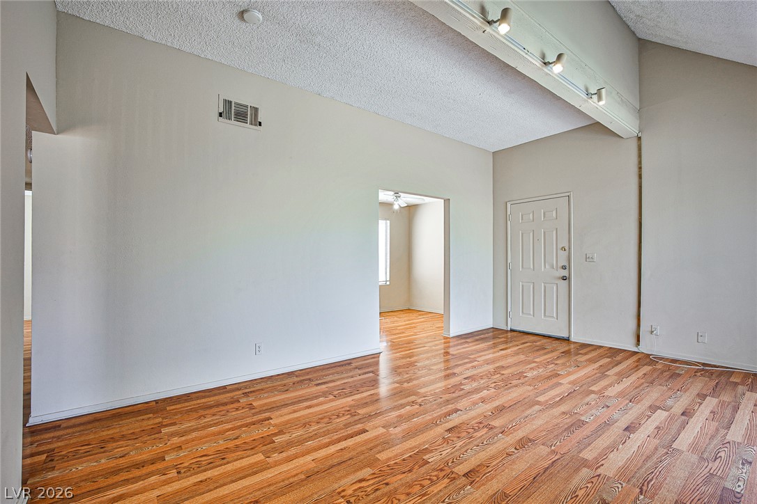 4340 Gannet Circle 108 Property Photo 5