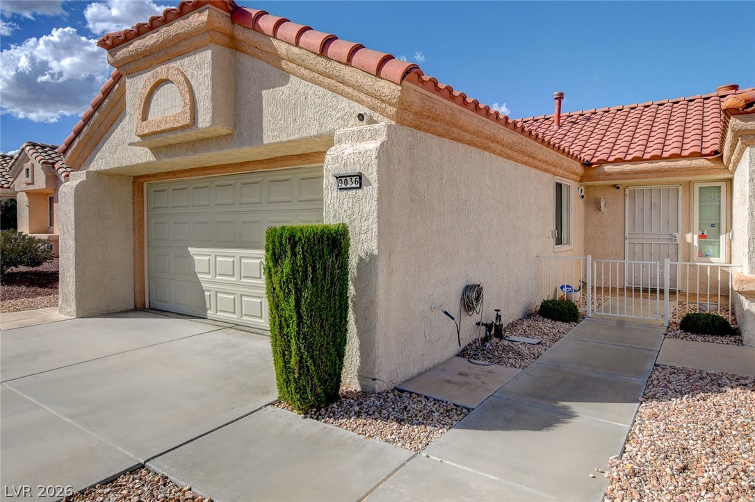 9036 Grayling Drive Property Photo 4
