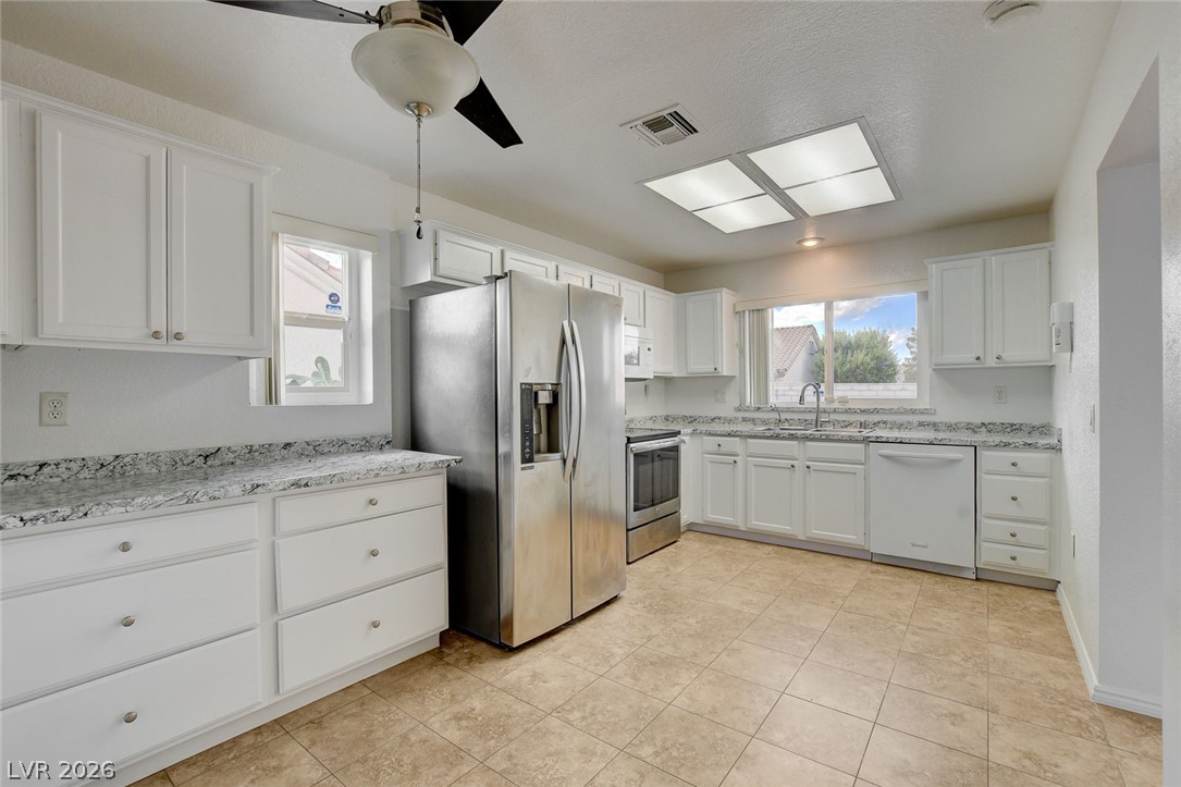9036 Grayling Drive Property Photo 13
