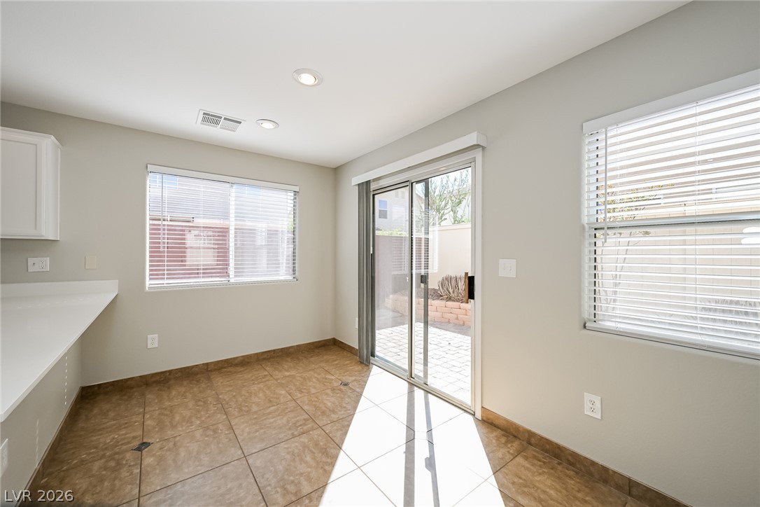 7270 Morrison Street Property Photo 4