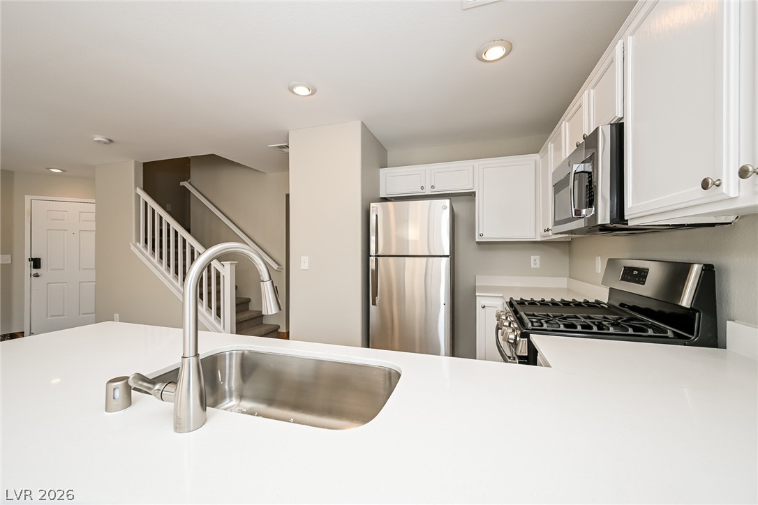 7270 Morrison Street Property Photo 5