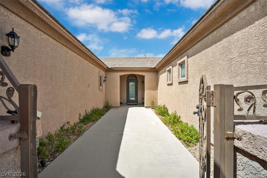 5546 Criollo Drive Property Photo 3