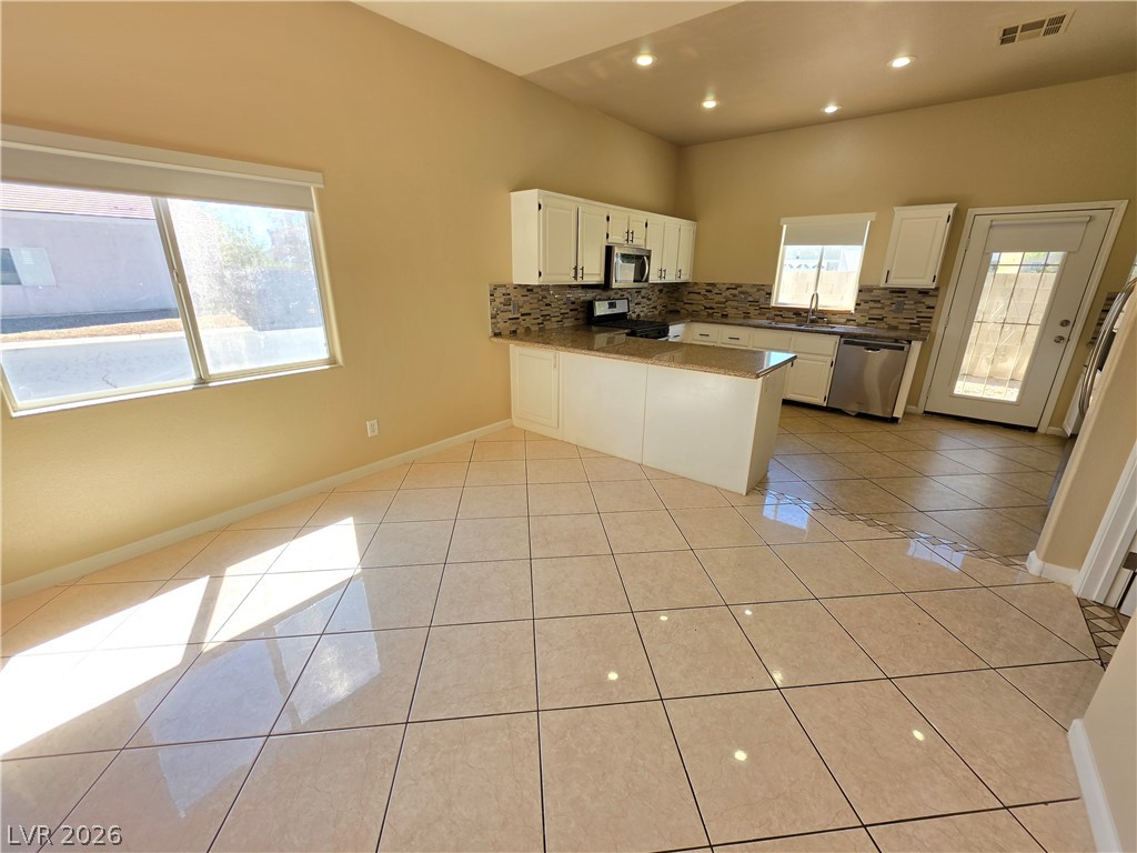 2043 Fred Brown Drive Property Photo 7