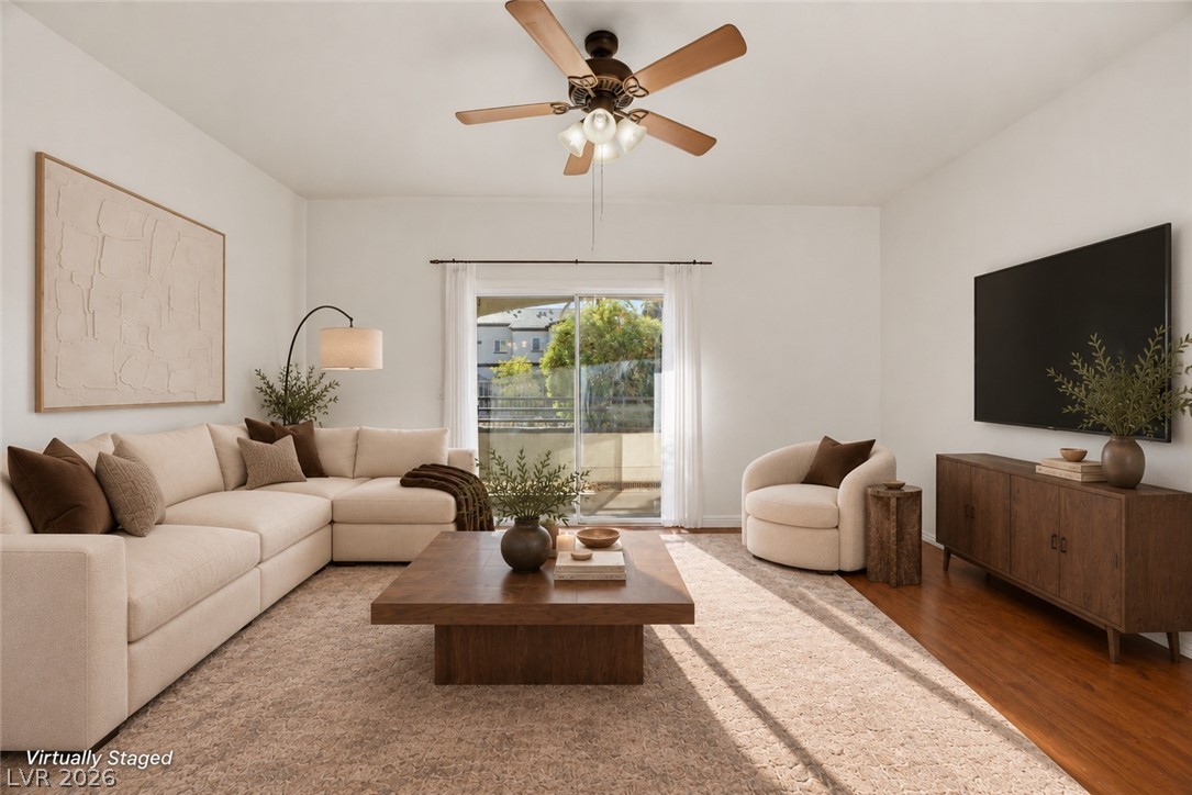 2291 West Horizon Ridge Parkway 13176 Property Photo 16
