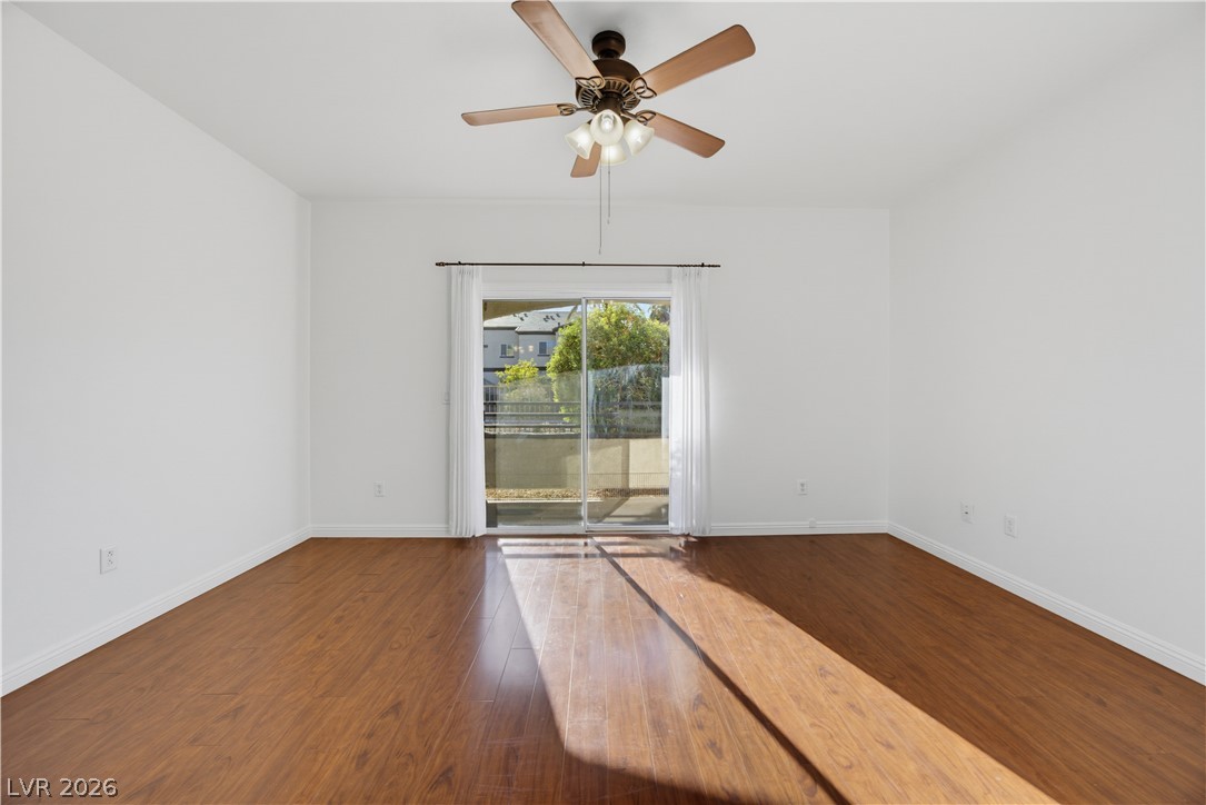 2291 West Horizon Ridge Parkway 13176 Property Photo 17