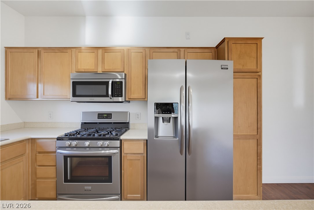 2291 West Horizon Ridge Parkway 13176 Property Photo 24