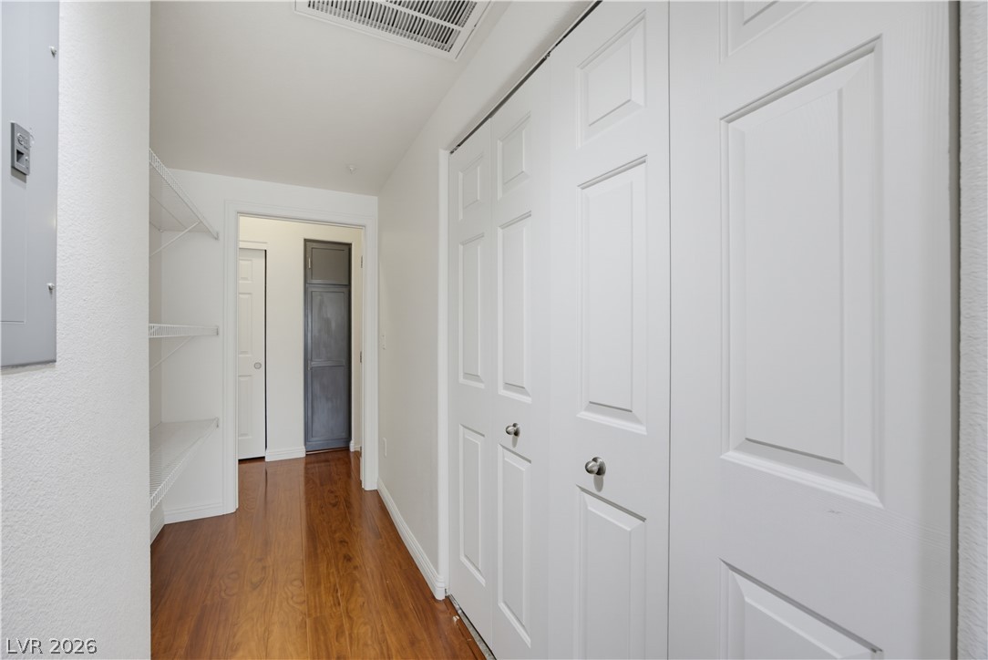 2291 West Horizon Ridge Parkway 13176 Property Photo 31