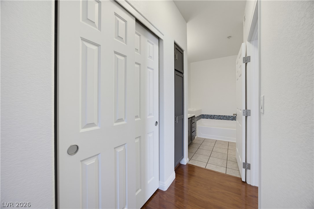2291 West Horizon Ridge Parkway 13176 Property Photo 42
