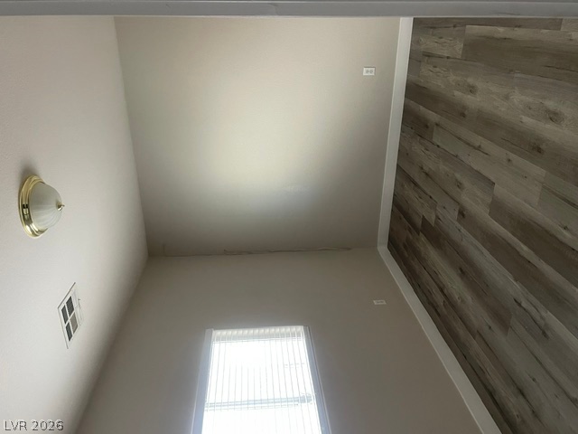 174 Rose Lake Street Property Photo 7
