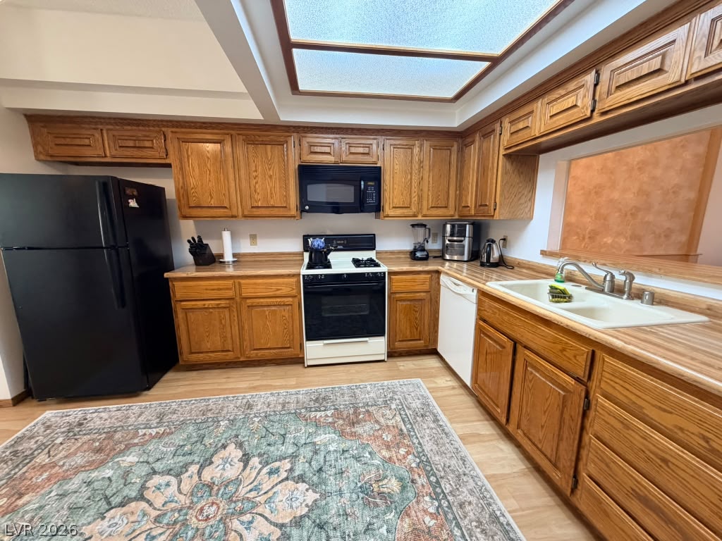 7904 Shelter Island Way Property Photo 16