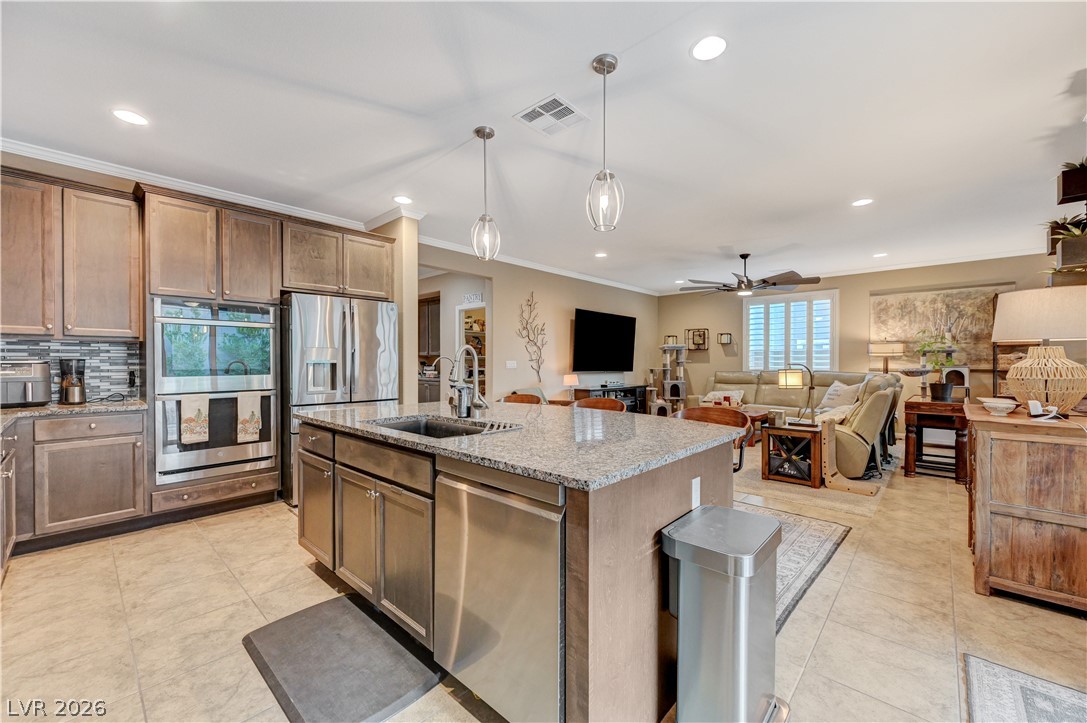 1332 Cattail Falls Street Property Photo 16