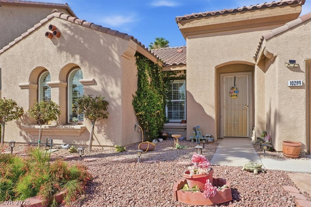 10280 Songsparrow Court Property Photo 4