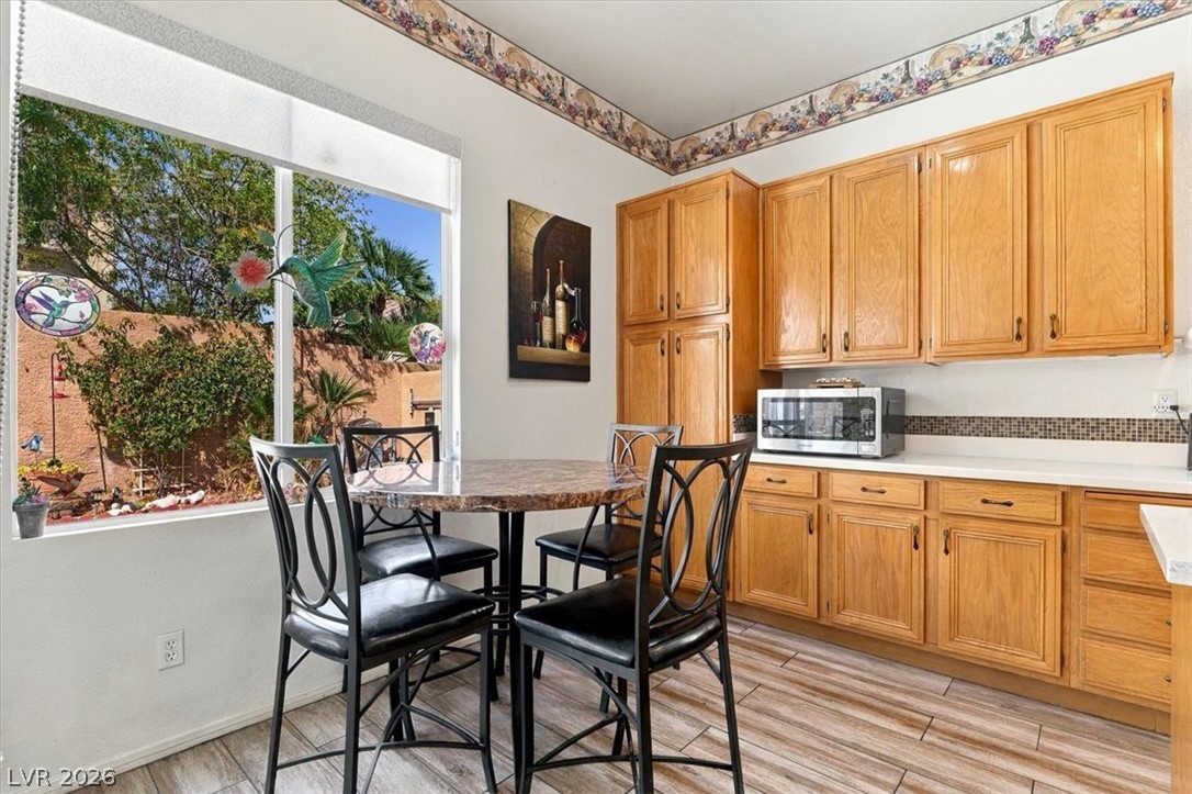 10280 Songsparrow Court Property Photo 9