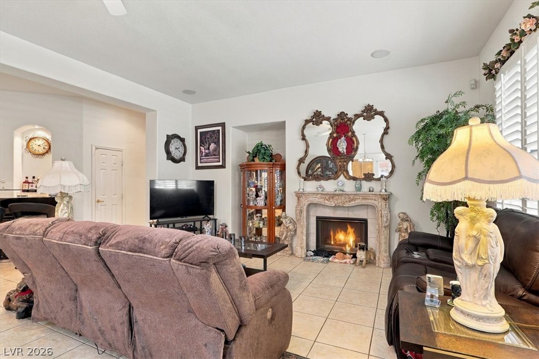 10280 Songsparrow Court Property Photo 12