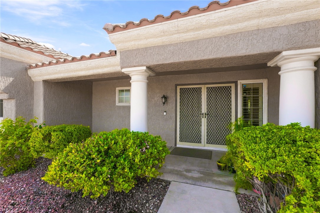 8729 Villa Ridge Drive Property Photo 4