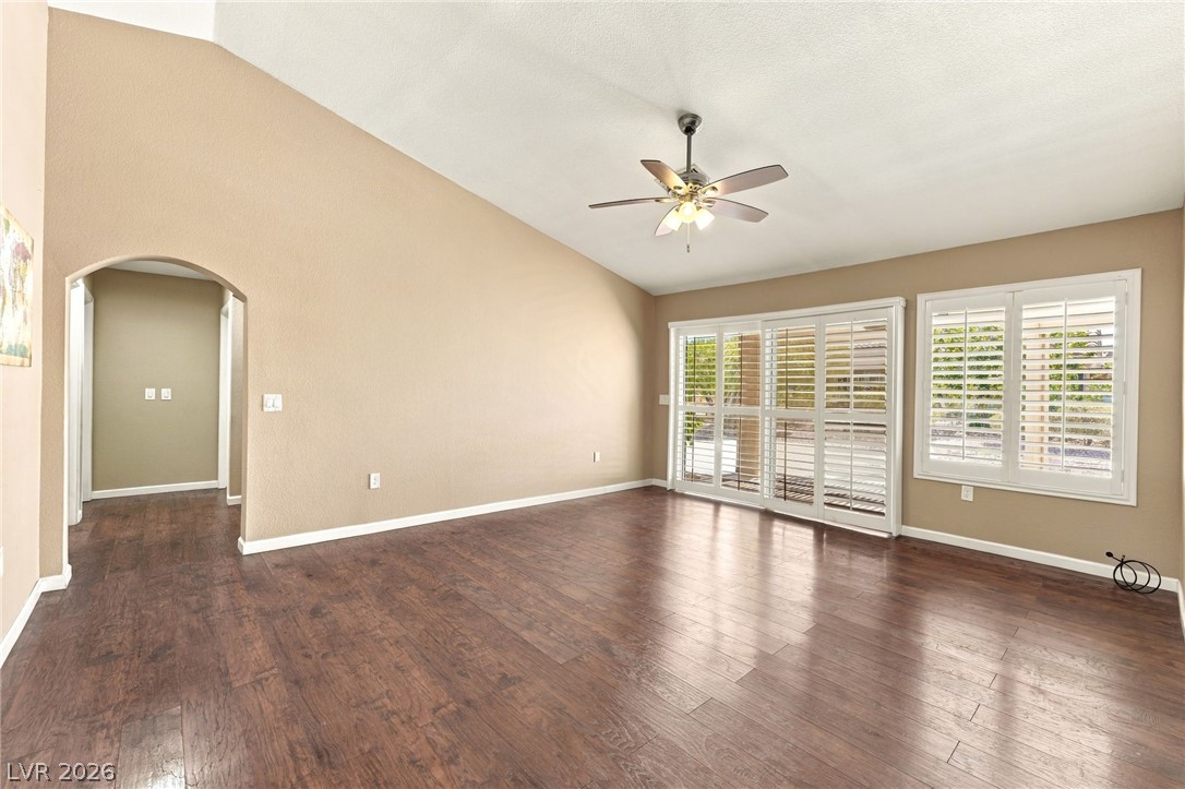 8729 Villa Ridge Drive Property Photo 8