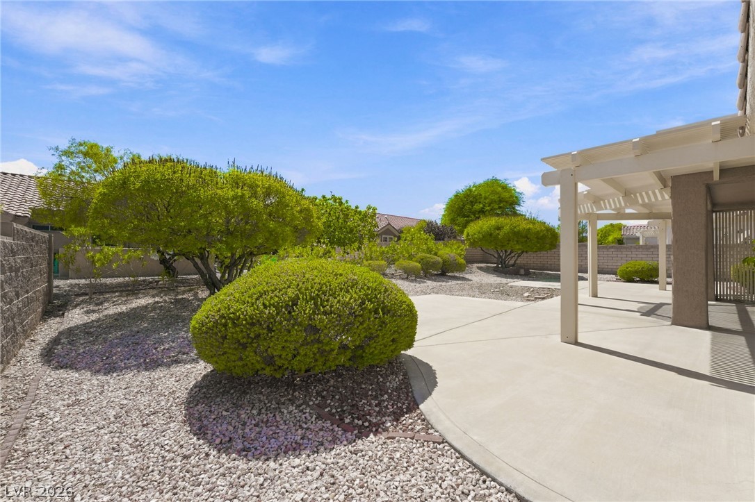 8729 Villa Ridge Drive Property Photo 32