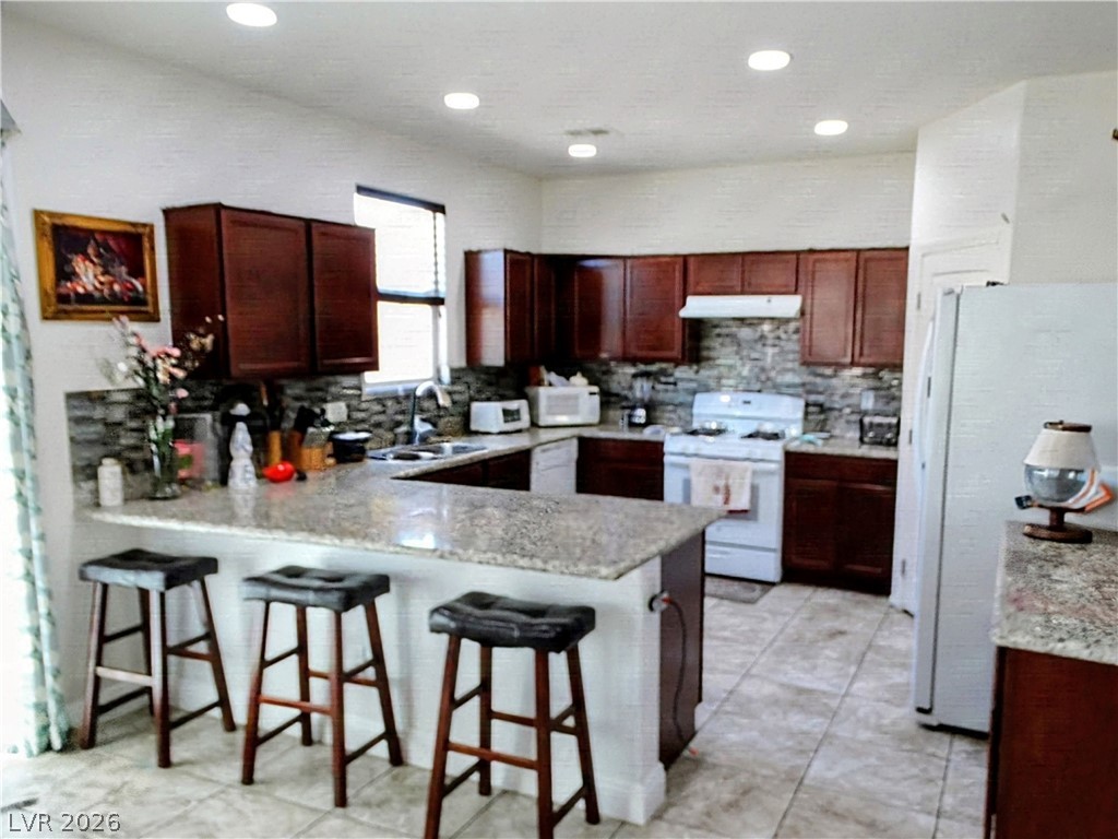 2818560 Property Photo 4