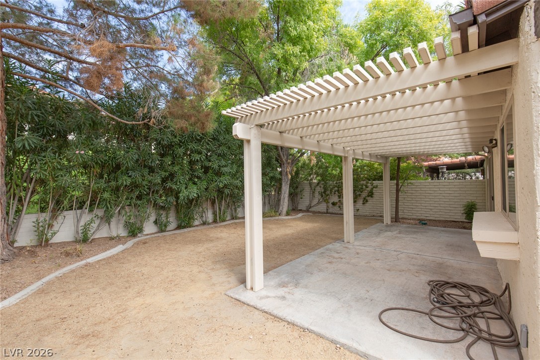 2004 Calle De Espana Property Photo 26