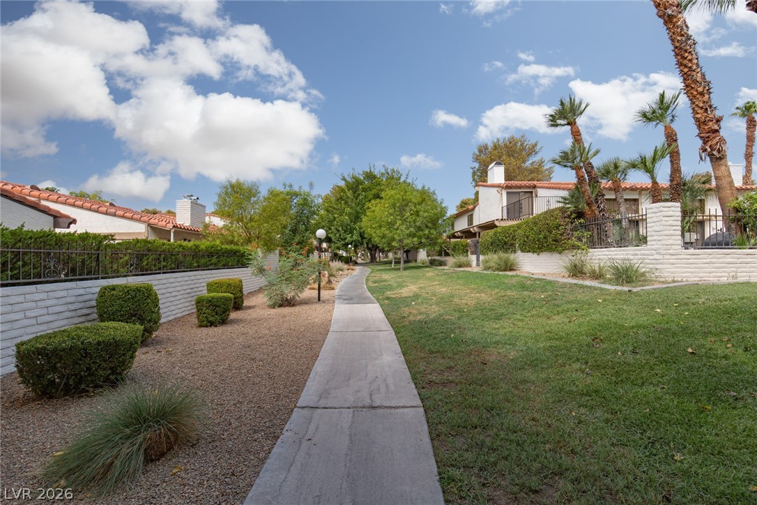 2004 Calle De Espana Property Photo 37