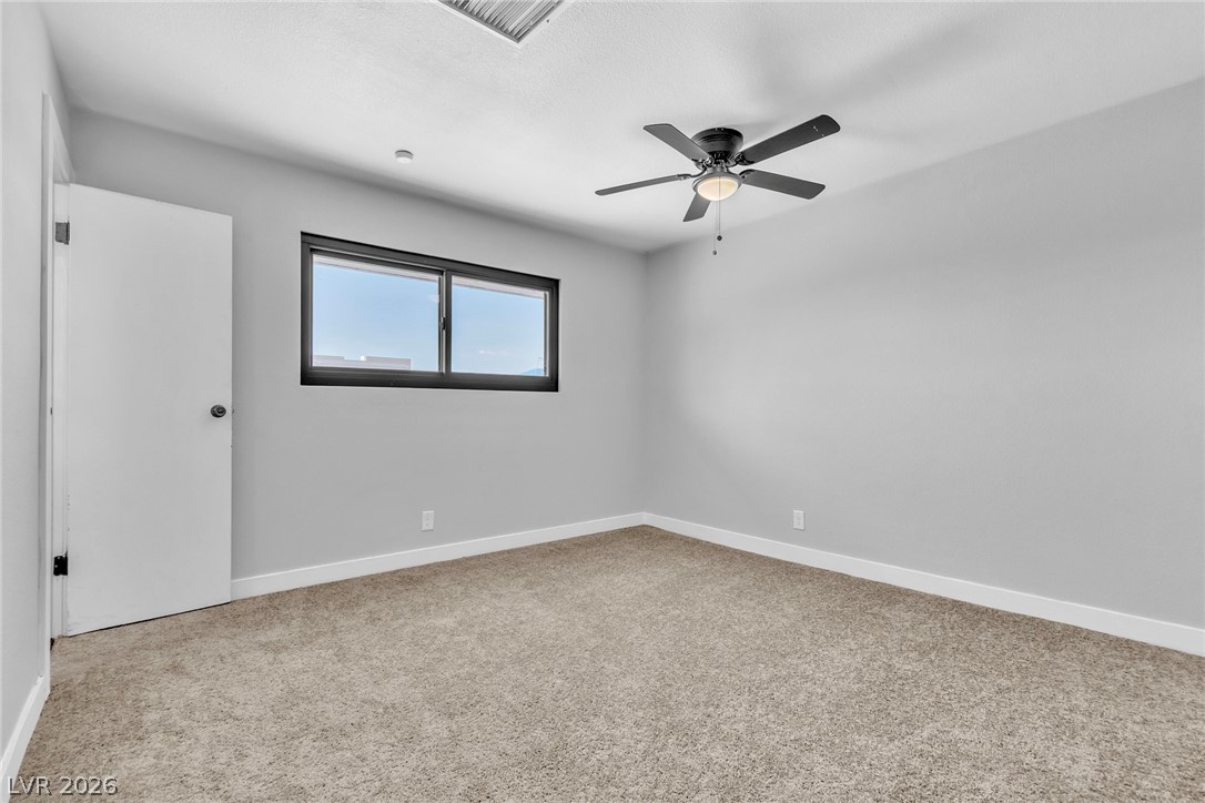 5804 Carmen Boulevard Property Photo 13