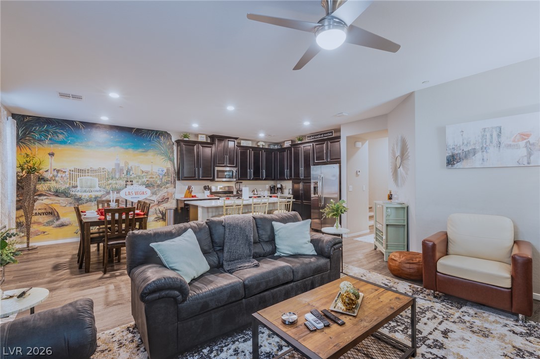2818574 Property Photo 1