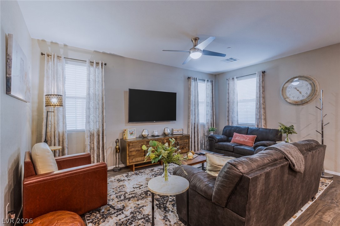 2818574 Property Photo 2