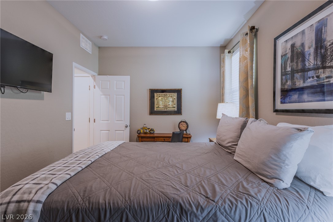 2818574 Property Photo 23