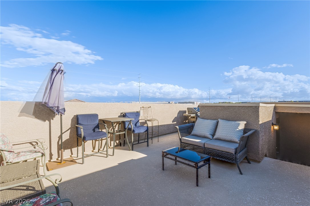 2818574 Property Photo 31