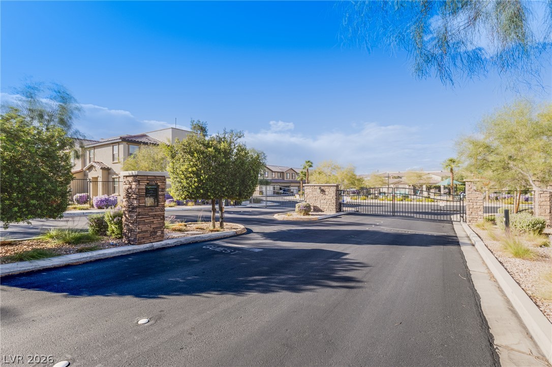 2818574 Property Photo 43